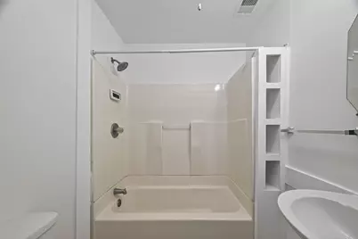 105 Clear Lake Road, Highlands, TX 77562 - Photo 16