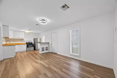 105 Clear Lake Road, Highlands, TX 77562 - Photo 26