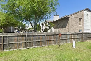 12615 Brookglade Cir, Houston, TX 77099 - Photo 2