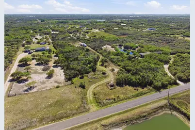 811 W Moore Avenue, Aransas Pass, TX 78336 - Photo 12
