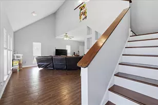 4404 Kitty Chapin Ave, Orange, TX 77632 - Photo 6
