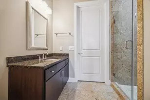 300 St Joseph Pkwy, Houston, TX 77002 - Photo 10