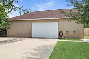 216 Berwick, Bridge City, TX 77611 - Photo 44