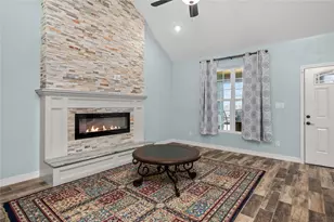 600 Olde Oaks Cir, Madisonville, TX 77864 - Photo 8