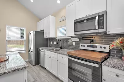 286 Westchase, Montgomery, TX 77316 - Photo 10