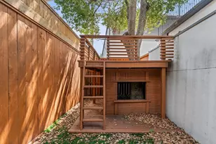 2135 Quenby St, Houston, TX 77005 - Photo 48