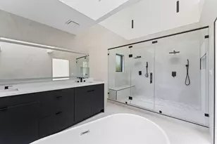 2135 Quenby St, Houston, TX 77005 - Photo 32