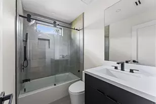 2135 Quenby St, Houston, TX 77005 - Photo 40