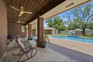 2516 Woodcreek Dr, Pearland, TX 77581 - Photo 34