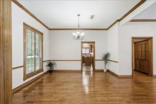 2516 Woodcreek Dr, Pearland, TX 77581 - Photo 12