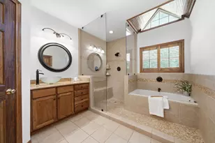 2516 Woodcreek Dr, Pearland, TX 77581 - Photo 24