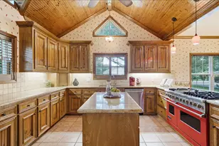 2516 Woodcreek Dr, Pearland, TX 77581 - Photo 14