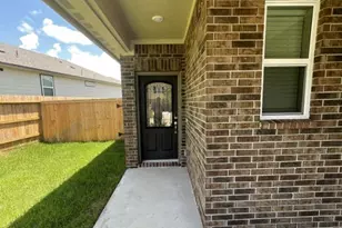 7052 Silverleaf Oak St, Conroe, TX 77304 - Photo 2