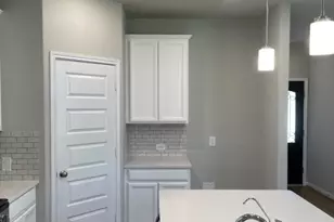 7052 Silverleaf Oak St, Conroe, TX 77304 - Photo 6