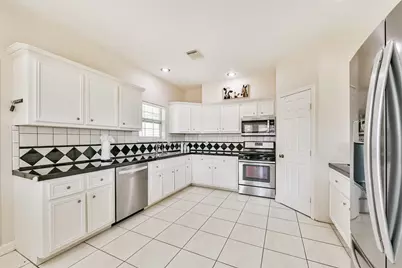 1910 Quinn Road, Pearland, TX 77581 - Photo 12