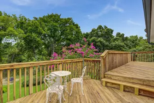 208 Old Oaks, League City, TX 77573 - Photo 2
