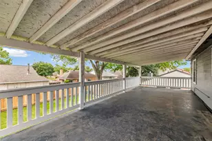 15830 Pipers View Dr, Houston, TX 77598 - Photo 22