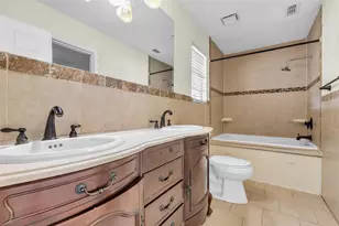 15830 Pipers View Dr, Houston, TX 77598 - Photo 18