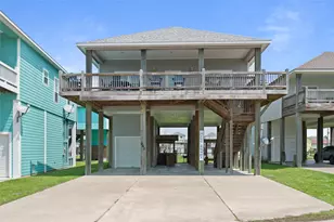982 S Redfish, Crystal Beach, TX 77650 - Photo 2