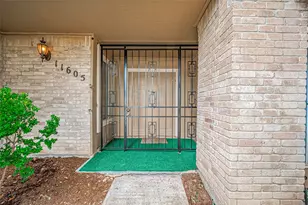 11605 Southlake Dr, Houston, TX 77077 - Photo 14