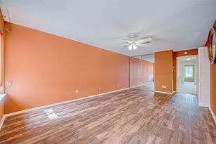 11605 Southlake Dr, Houston, TX 77077 - Photo 46