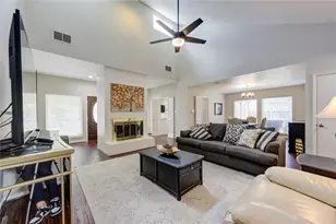 12147 Ella Lee Ln, Houston, TX 77077 - Photo 12
