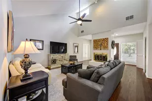 12147 Ella Lee Ln, Houston, TX 77077 - Photo 10