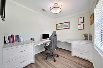 4402 Fallbrook Drive, Houston, TX 77018 - Photo 12