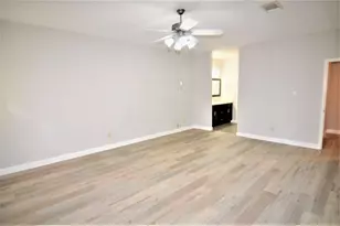 17481 Red Oak Dr, Houston, TX 77090 - Photo 22