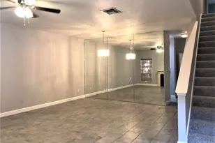 17481 Red Oak Dr, Houston, TX 77090 - Photo 6