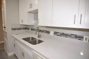 17481 Red Oak Dr, Houston, TX 77090 - Photo 10