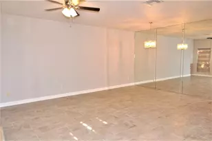 17481 Red Oak Dr, Houston, TX 77090 - Photo 4