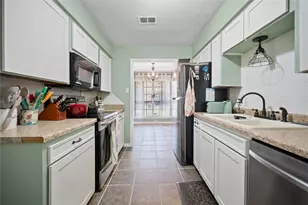 306 Jill St, Conroe, TX 77303 - Photo 10