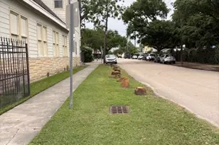 5102 Center St, Houston, TX 77007 - Photo 4