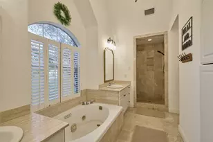 2414 Coachlight Ln, Conroe, TX 77384 - Photo 26