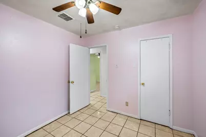 4811 Hannas Reef Drive, Bacliff, TX 77518 - Photo 16