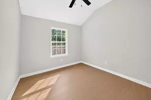 874 Green Meadow Ln, Houston, TX 77091 - Photo 24