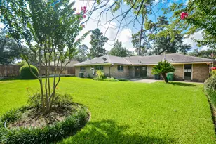 10162 Eddystone Dr, Houston, TX 77043 - Photo 2