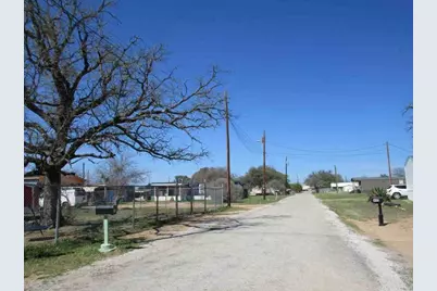 107 Buttercup Street, Kingsland, TX 78639 - Photo 6