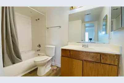 2824 S Bartell Drive #28, Houston, TX 77054 - Photo 10