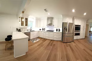 10803 Chimney Rock Rd, Houston, TX 77096 - Photo 2