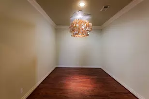 1314 Sherwood Springs Ln, Houston, TX 77043 - Photo 8