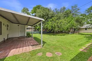 825 Grove St, Deer Park, TX 77536 - Photo 8