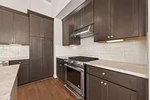 1040 W 26th St, Houston, TX 77008 - Photo 12