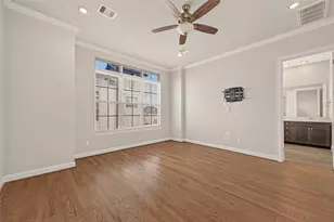 1040 W 26th St, Houston, TX 77008 - Photo 34