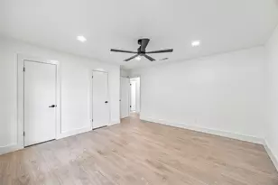 221 Montwood, Seguin, TX 78155 - Photo 14