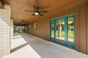 221 Montwood, Seguin, TX 78155 - Photo 40