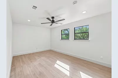 221 Montwood, Seguin, TX 78155 - Photo 22
