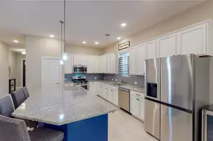 358 Pleasant Hl Wy, Conroe, TX 77304 - Photo 10