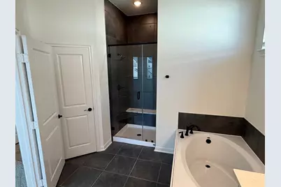 127 West Coralburst Loop, Montgomery, TX 77316 - Photo 8